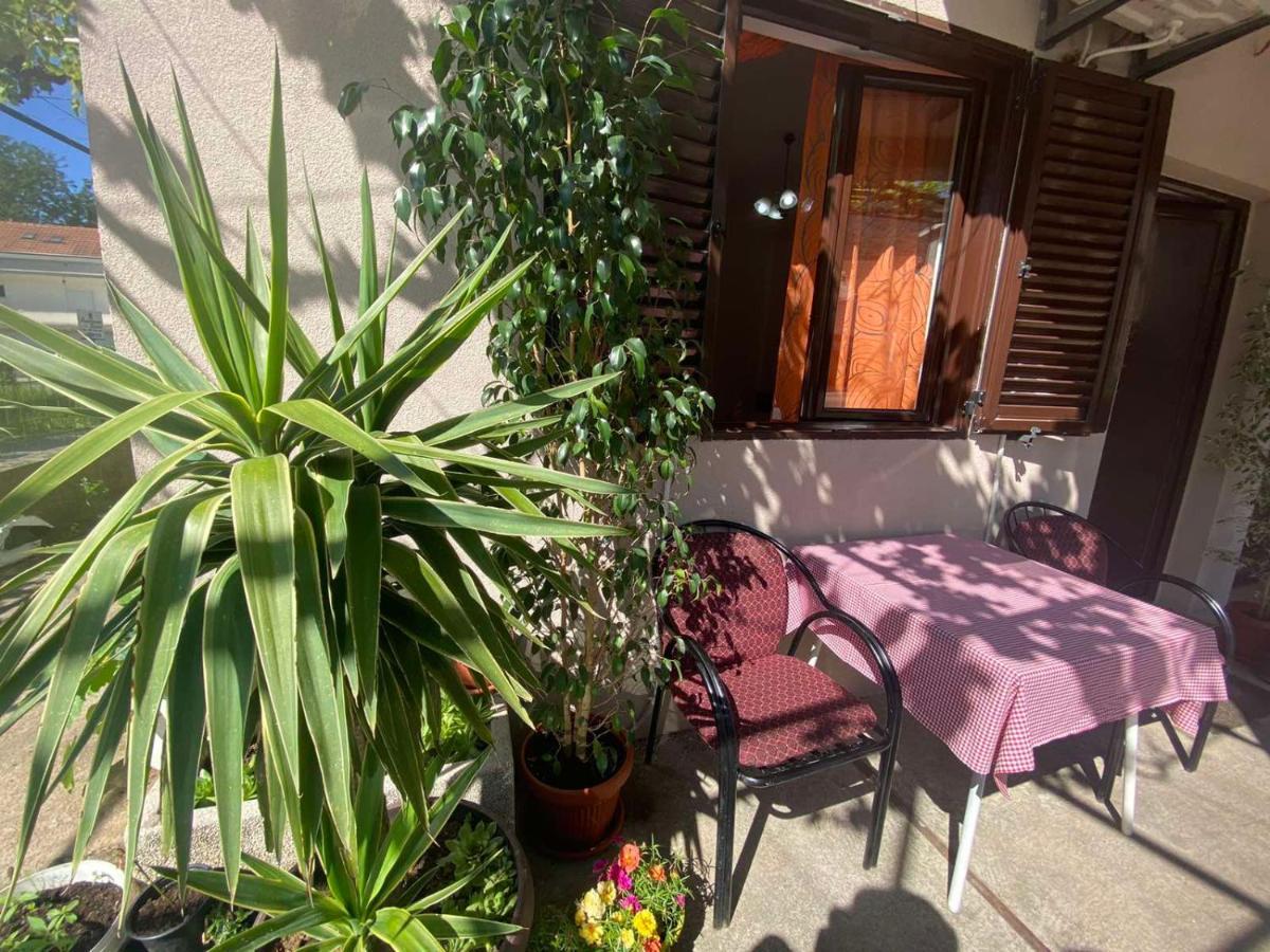 Apartments Mira Tivat Luaran gambar